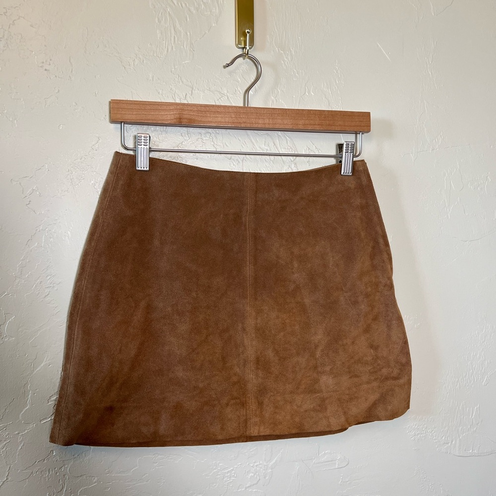 NWT Suede Mini Skirt Size 4 Brown